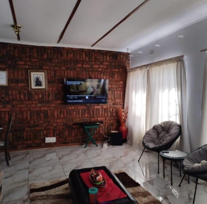 4 Bedroom Property for Sale in South Ridge Northern Cape